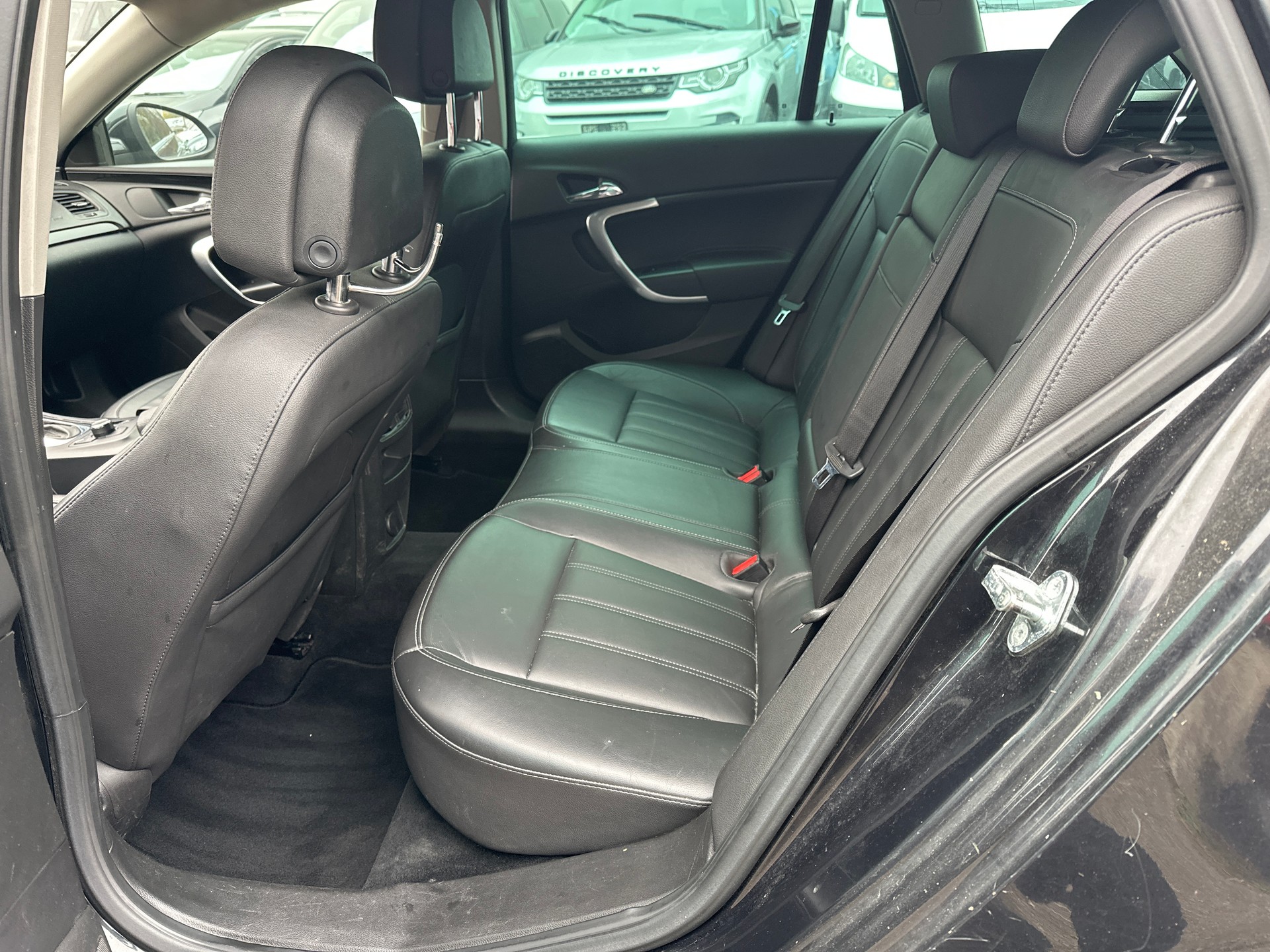 OPEL Insignia ST 2.8 Turbo Sport 4WD Aut.-image-9