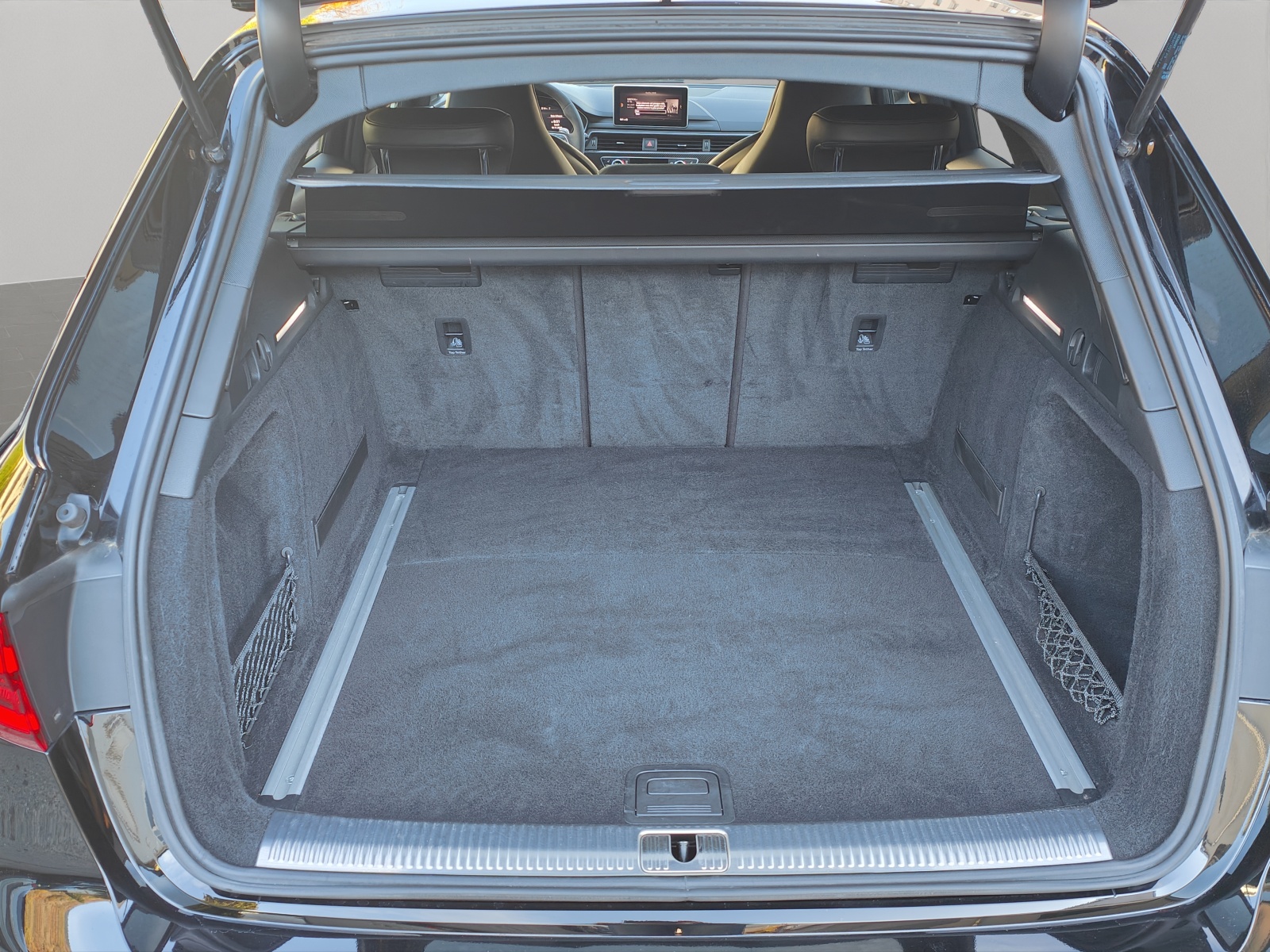 AUDI RS4 Avant 2.9 TFSI quattro tiptronic-image-15