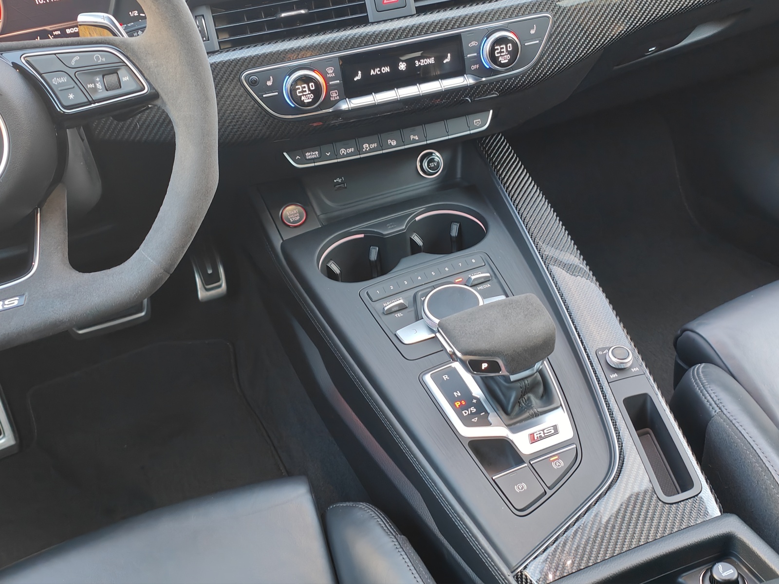 AUDI RS4 Avant 2.9 TFSI quattro tiptronic-image-12