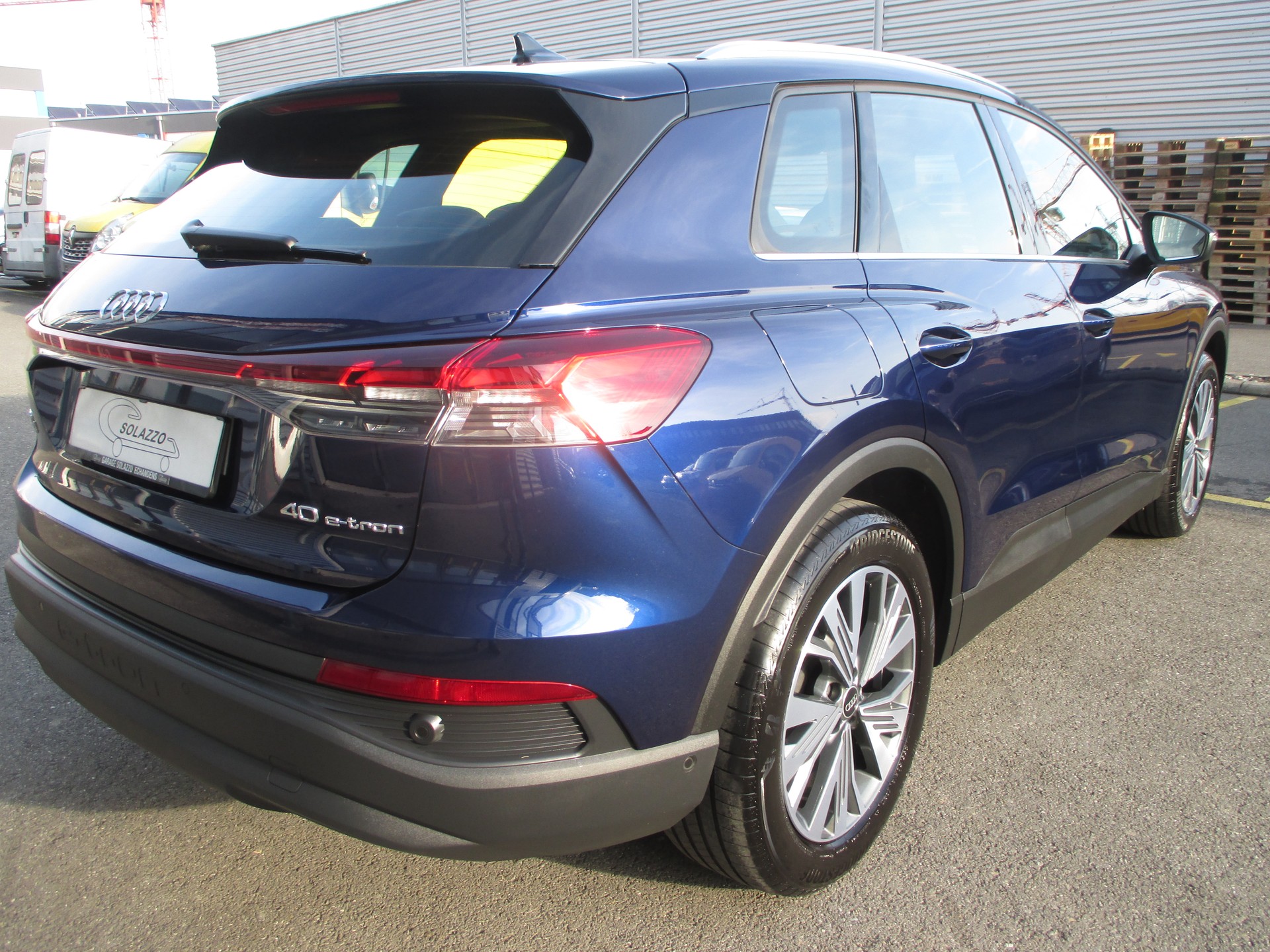 AUDI Q4 e-tron 40-image-3