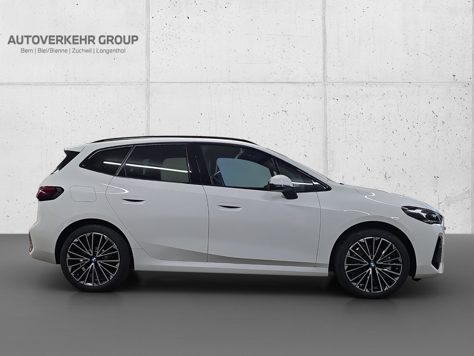 BMW 230e xDrive Active Tourer M Sport-image-7