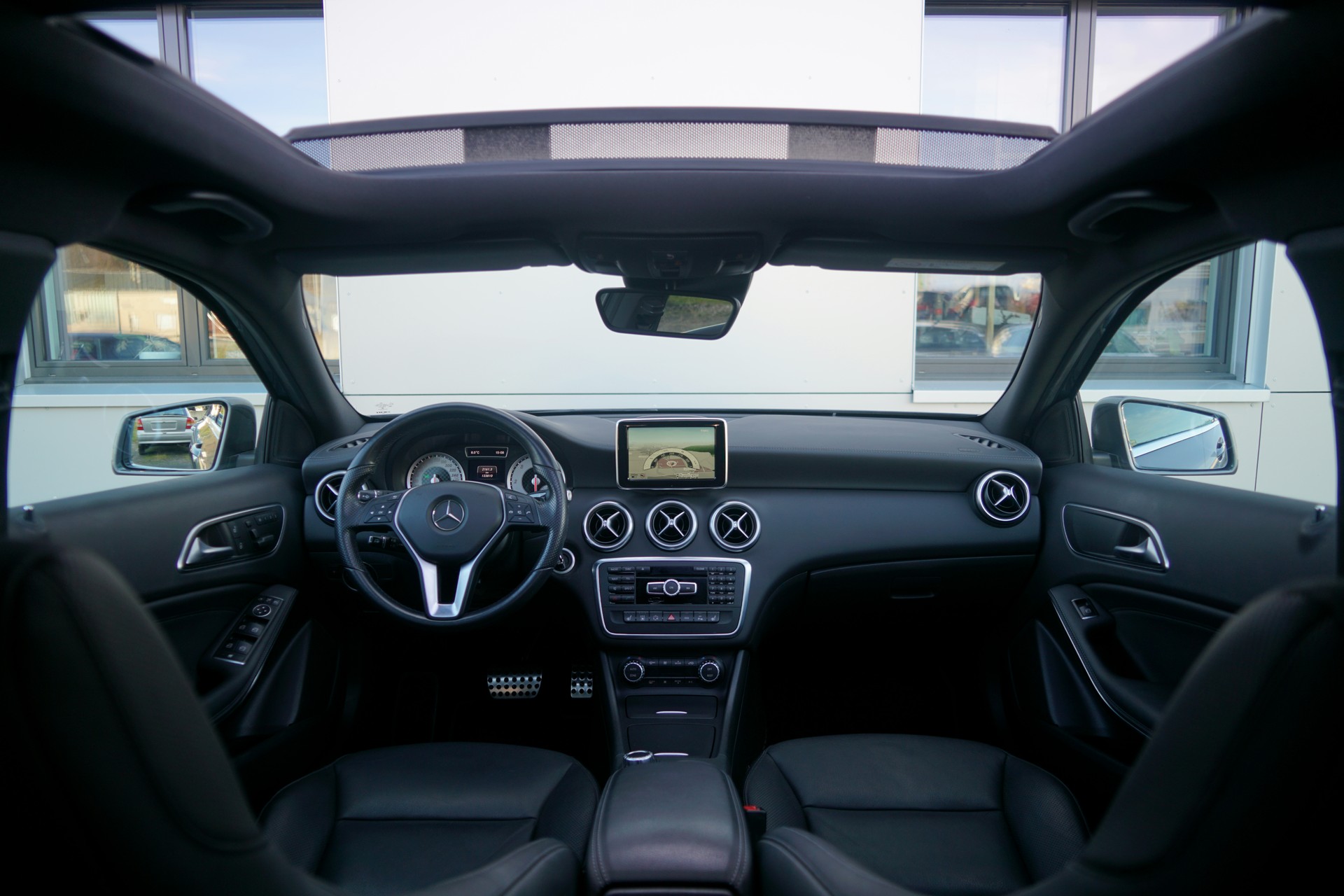 MERCEDES-BENZ A 220 CDI 4Matic 7G-DCT (CH)-image-6
