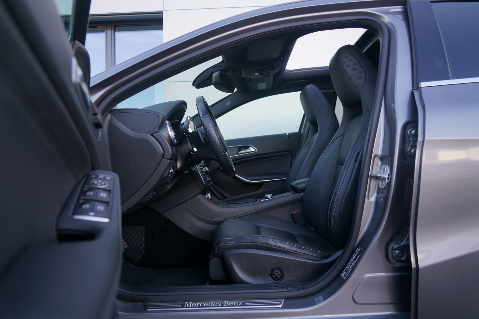 MERCEDES-BENZ A 220 CDI 4Matic 7G-DCT (CH)-image-4