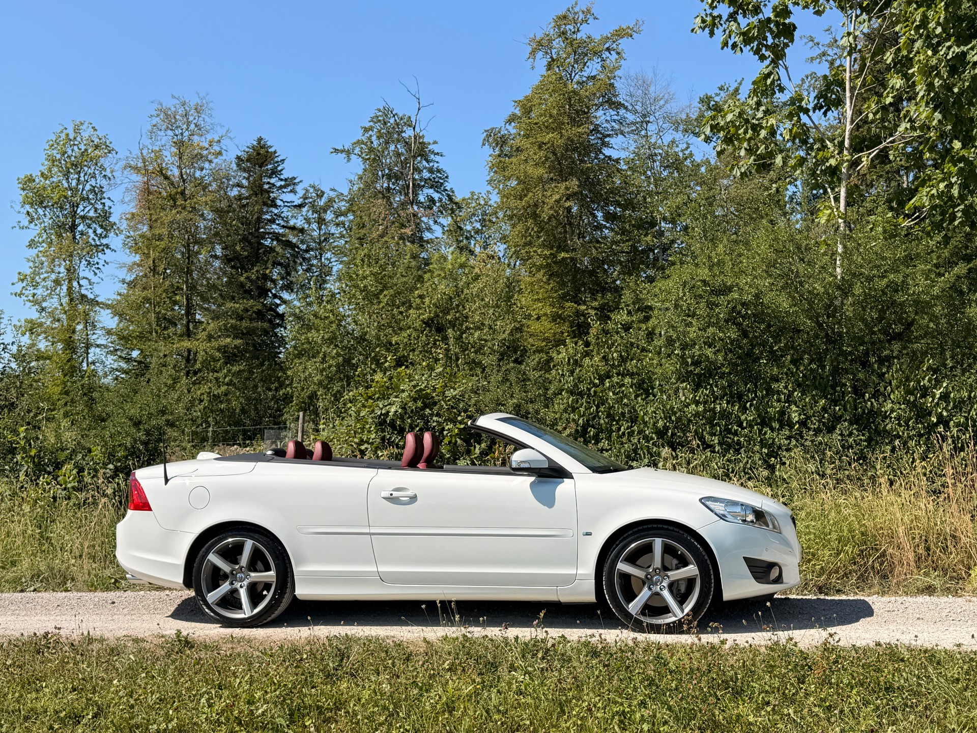 VOLVO T5 Summum Geartronic 230 PS 5 Zylinder-image-2