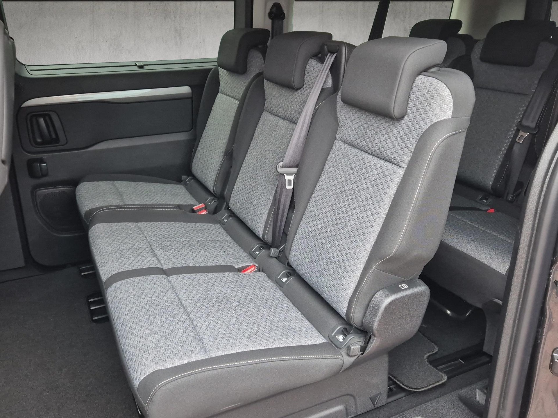 TOYOTA PROACE Verso L2 2.0 D Trend-image-11