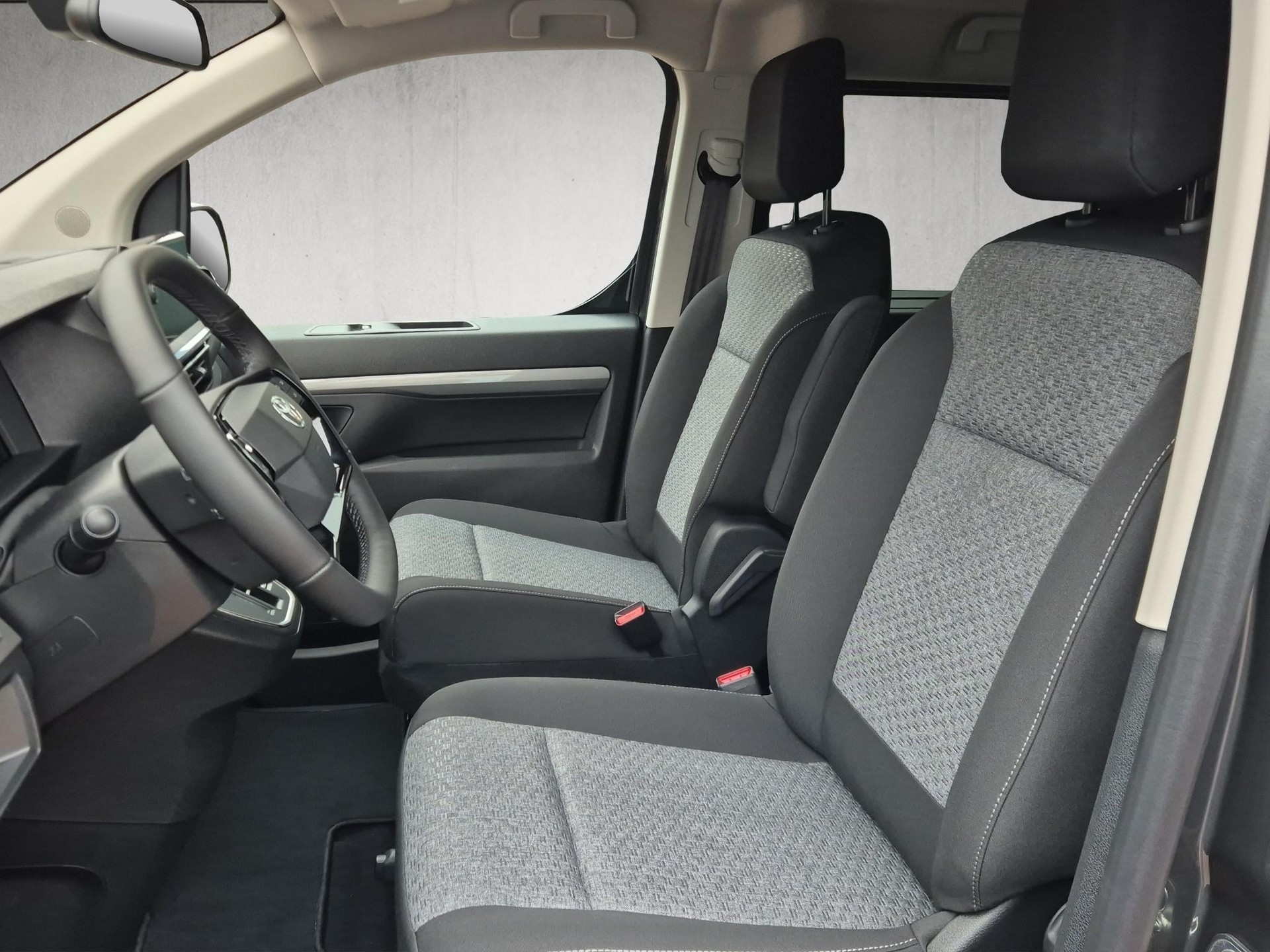 TOYOTA PROACE Verso L2 2.0 D Trend-image-9