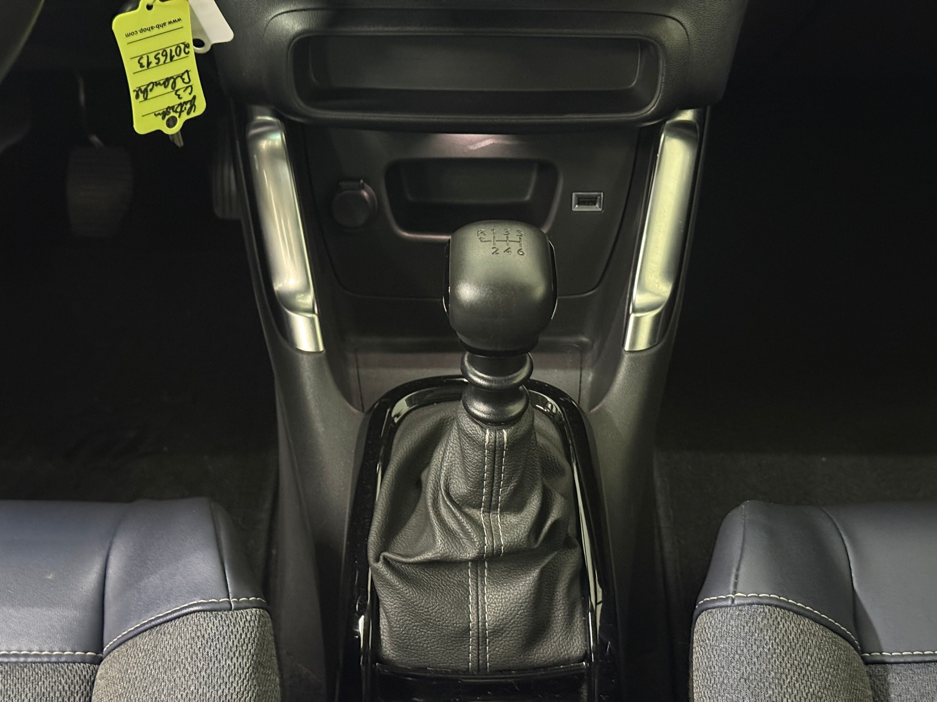 CITROEN C3 Aircross 1.2i PureTech Swiss Edition-image-13
