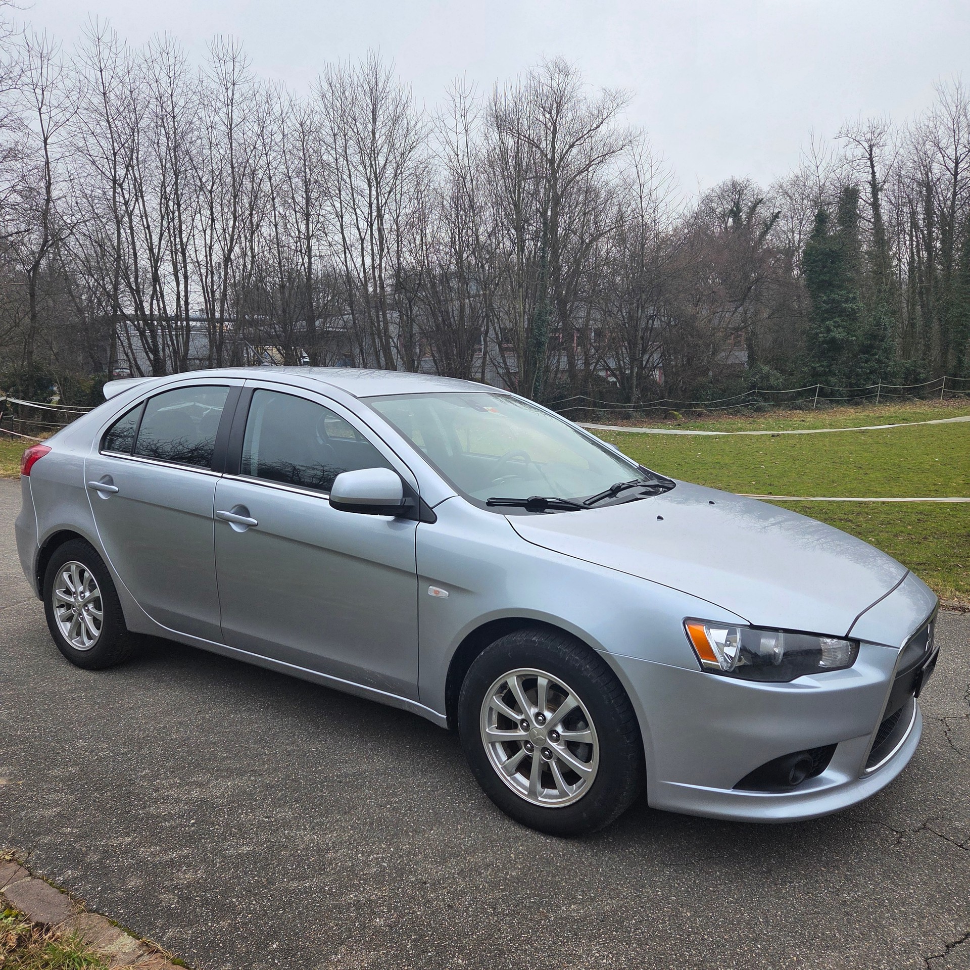 MITSUBISHI Lancer Sportback 1.8 Diamond CVT-image-0