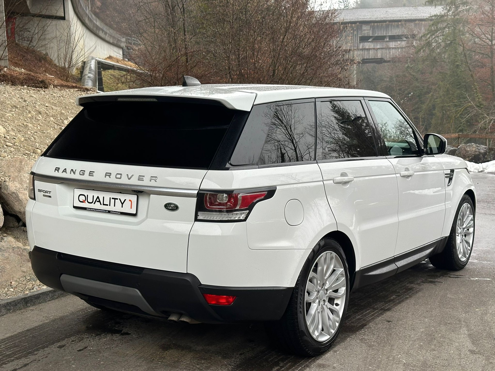 LAND ROVER Range Rover Sport 2.0 SD4 SE Automatic-image-4
