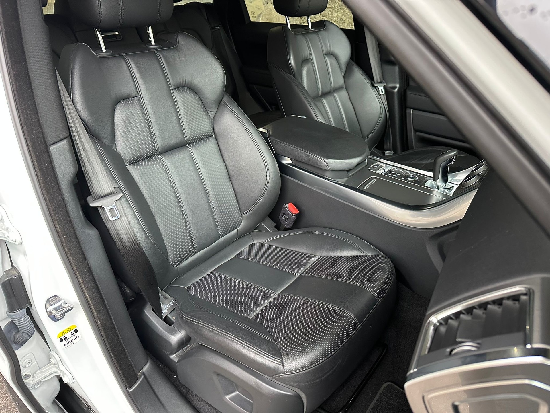 LAND ROVER Range Rover Sport 2.0 SD4 SE Automatic-image-9