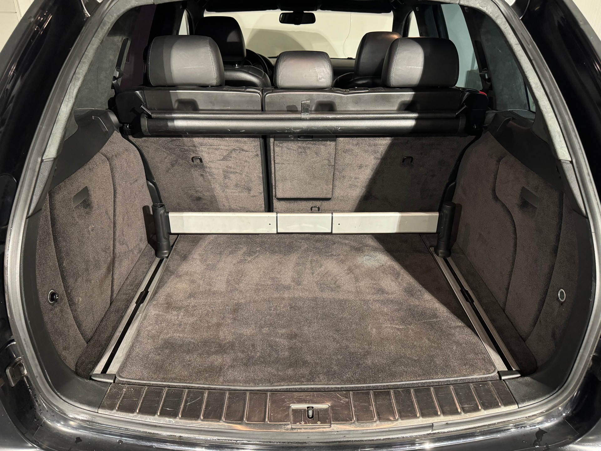 PORSCHE Cayenne Turbo-image-19