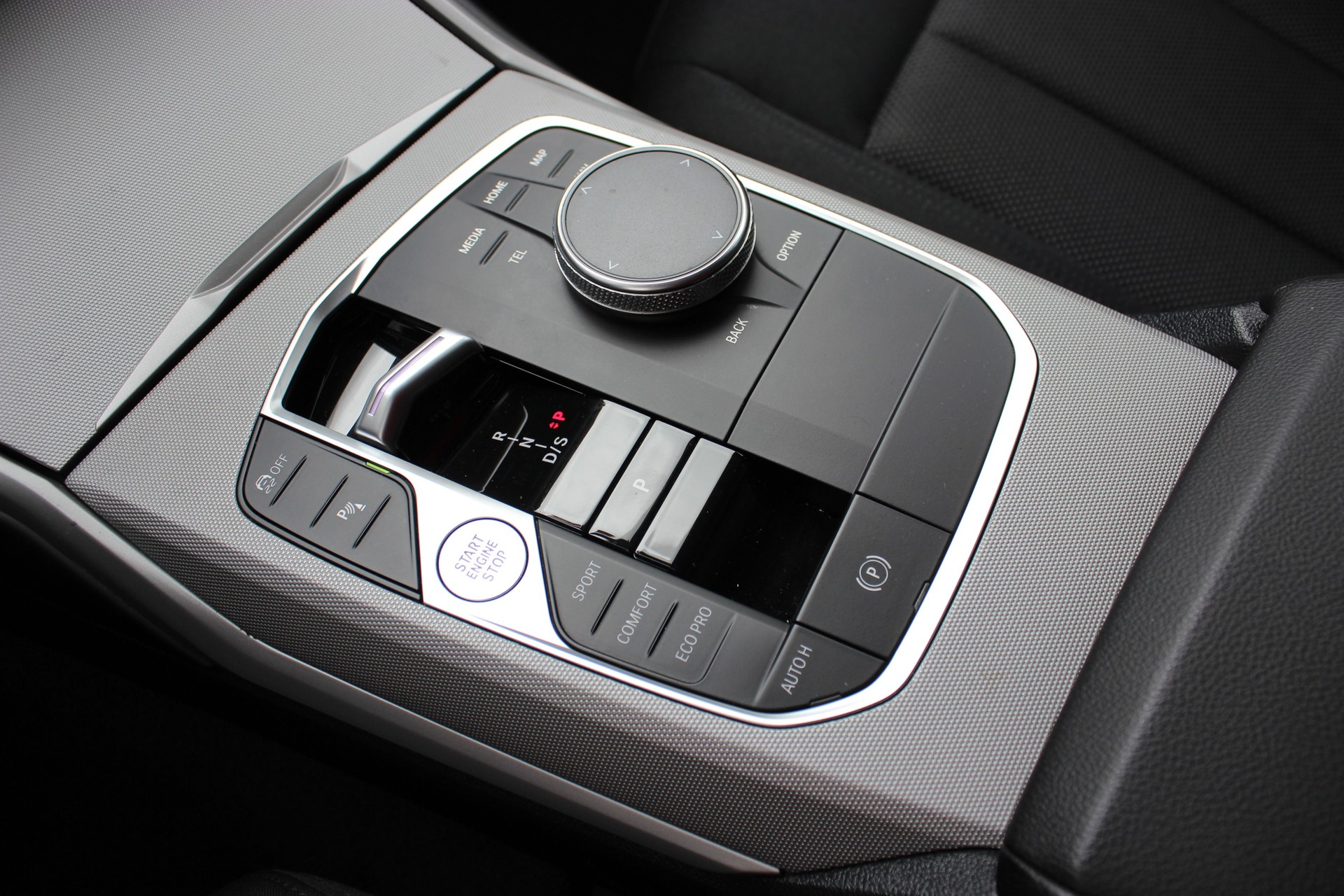 BMW 320d xDrive 48V Touring "zbinden performance package"-image-13
