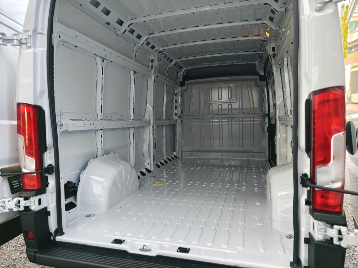FIAT Ducato 290 35 Kaw. 4035 H2 2.2 L3H2 MY2026-image-13