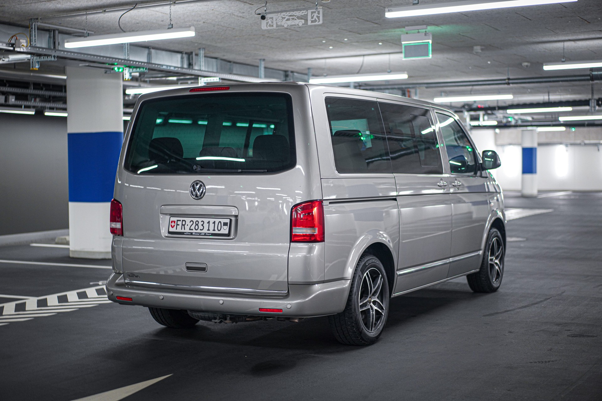 VW T5 Multivan 2.0 Bi-TDI CR Comfortline 4Motion DSG-image-3
