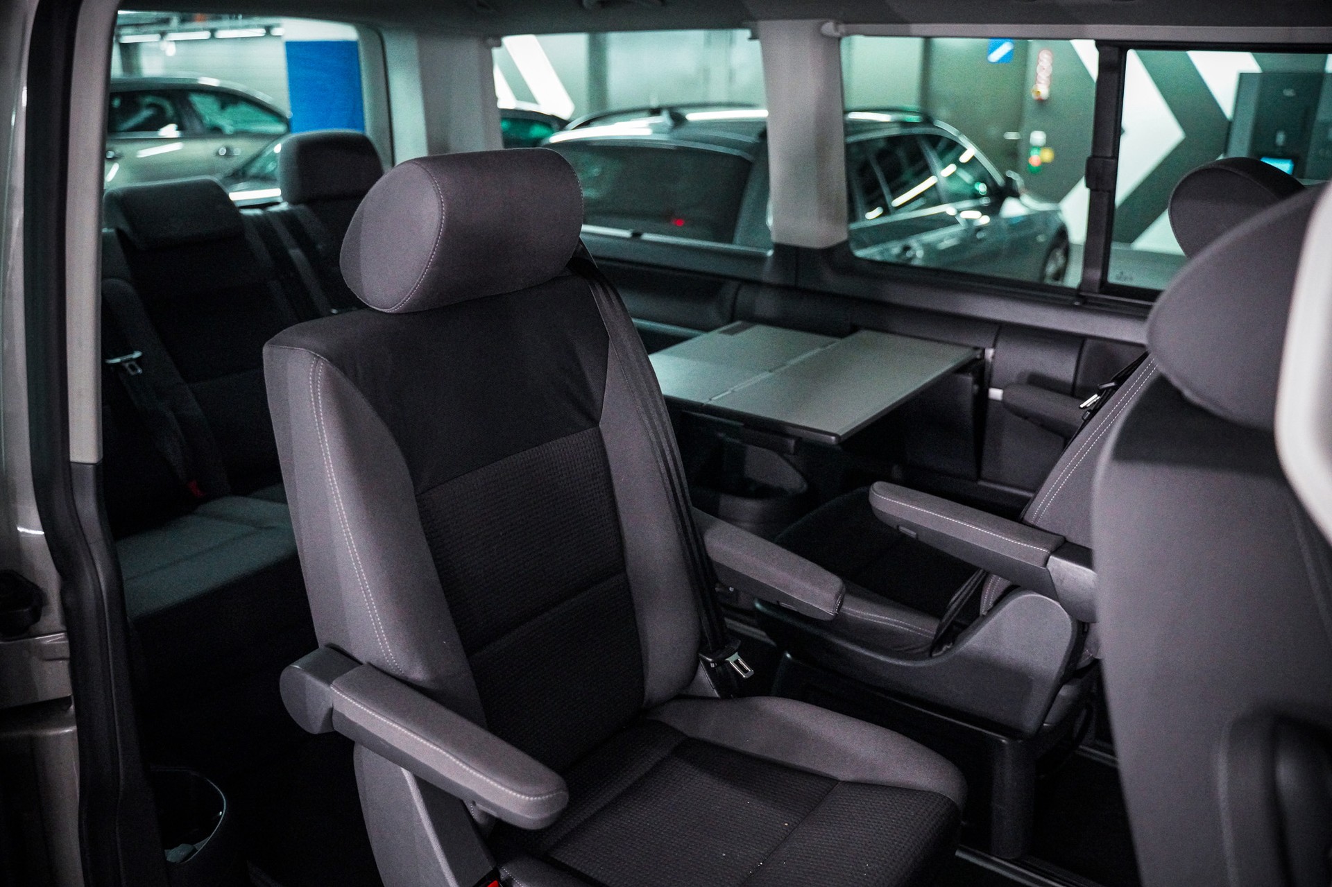 VW T5 Multivan 2.0 Bi-TDI CR Comfortline 4Motion DSG-image-11