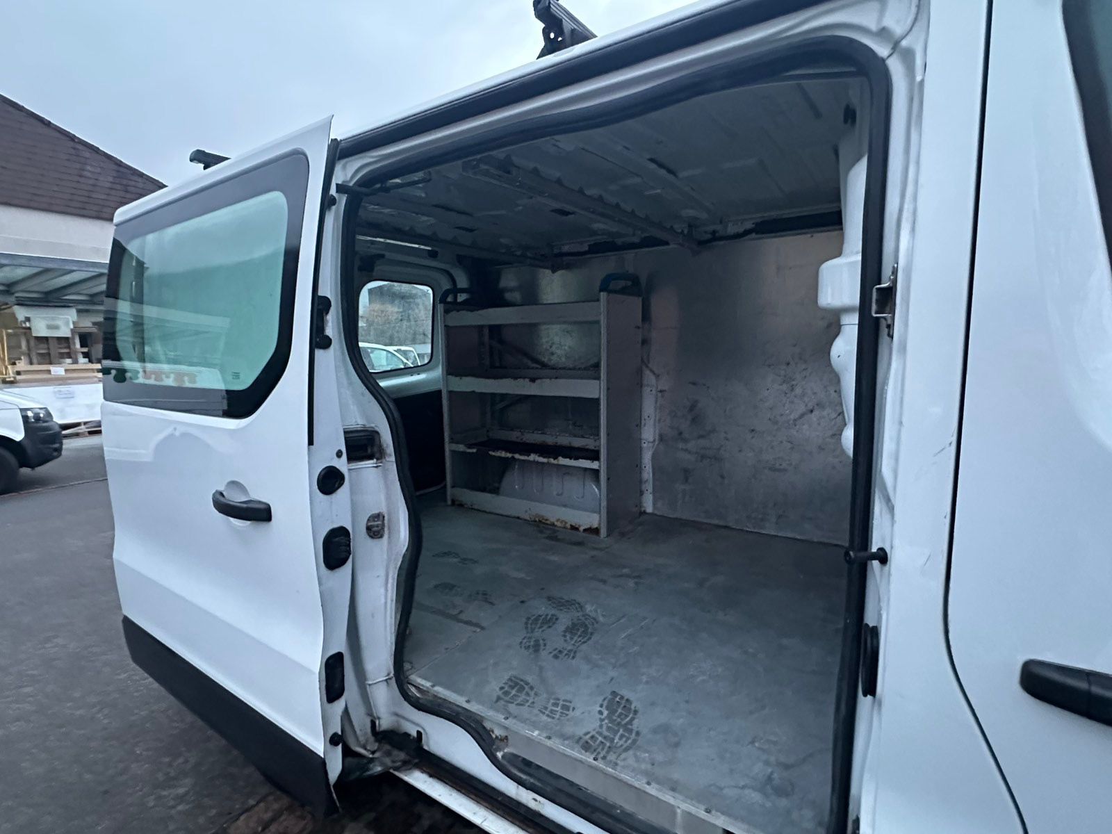 OPEL Vivaro 1.6 CDTI 2.7t L1H1-image-6