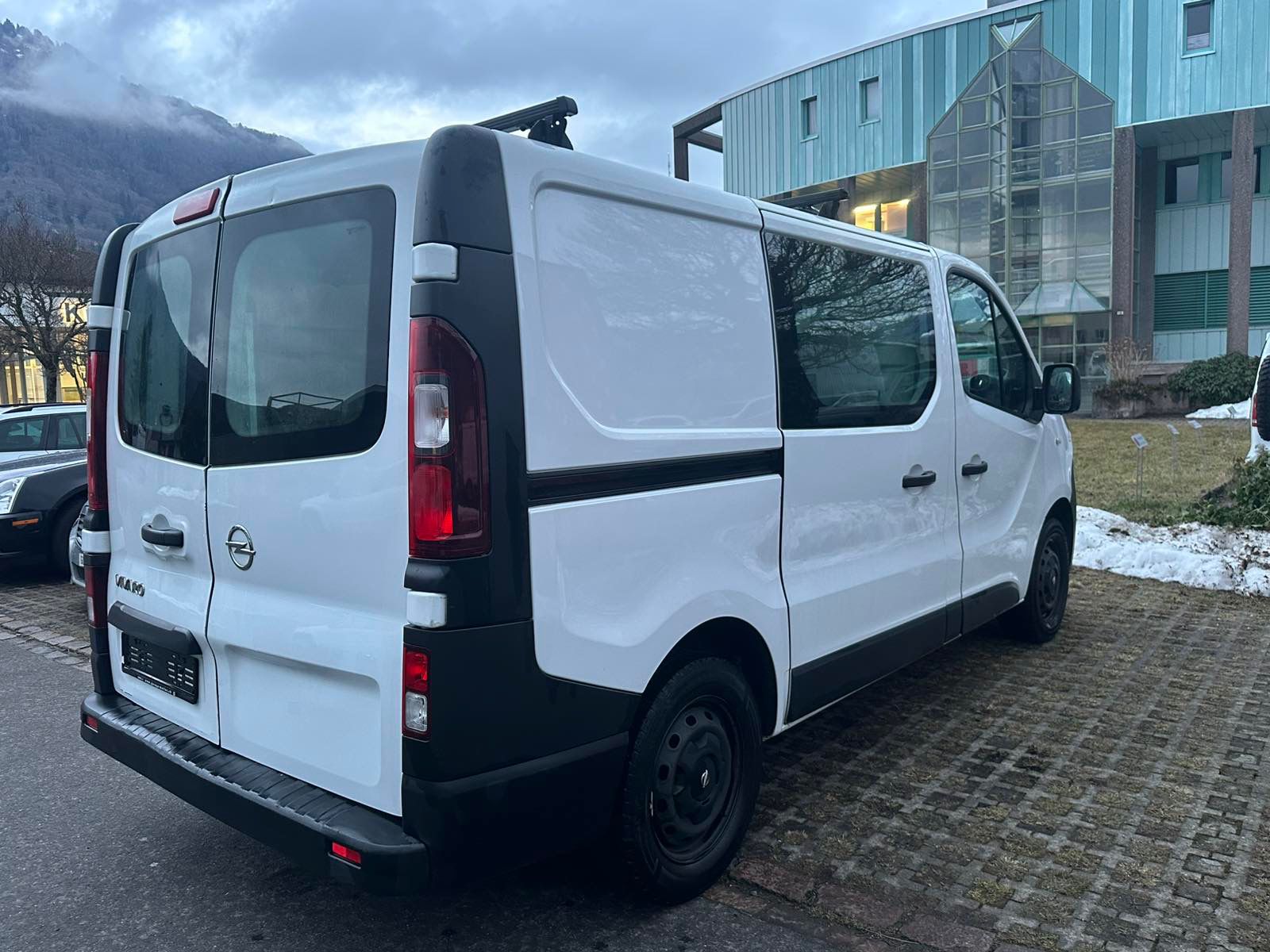 OPEL Vivaro 1.6 CDTI 2.7t L1H1-showroom-element-3
