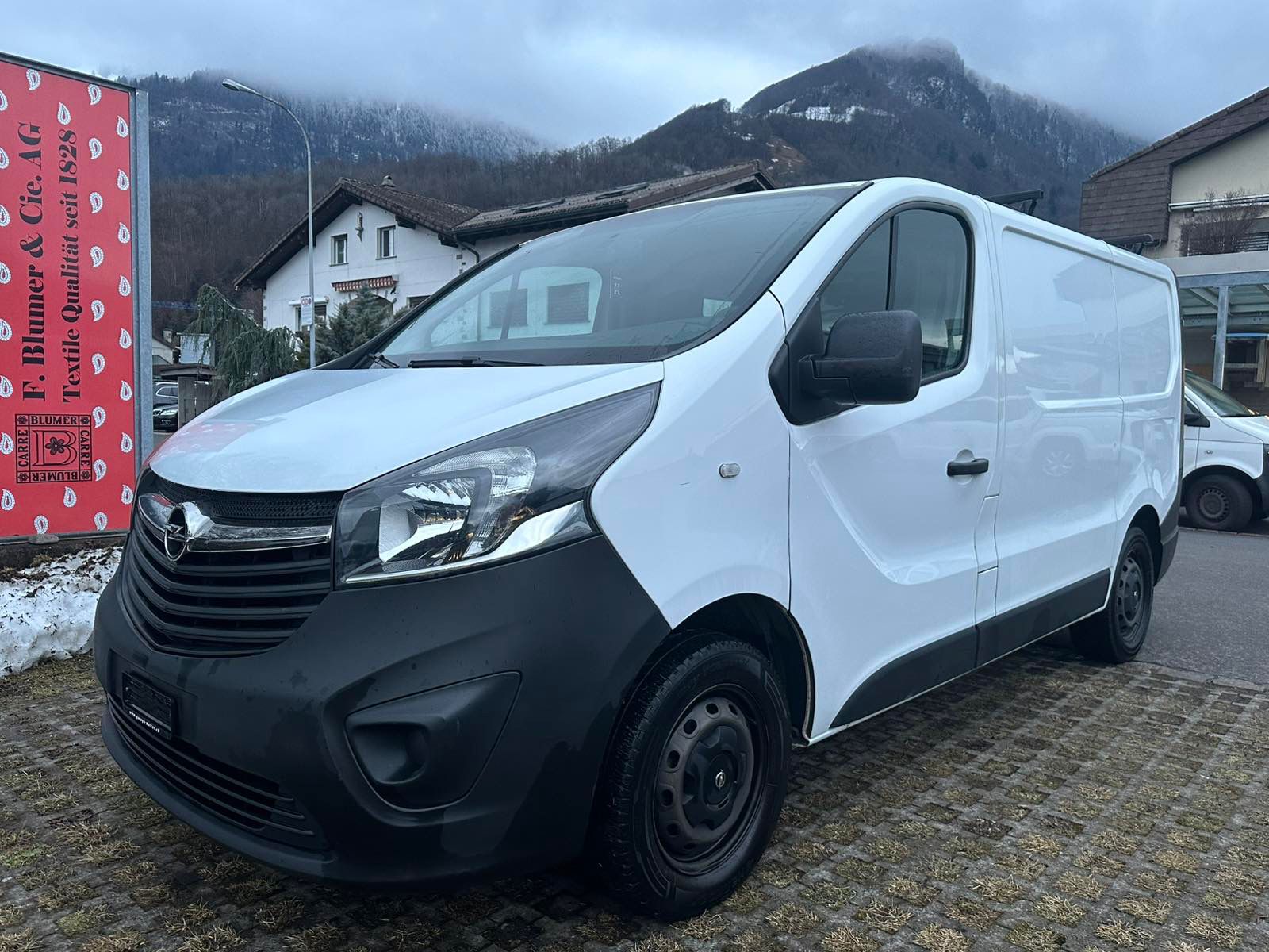 OPEL Vivaro 1.6 CDTI 2.7t L1H1-showroom-element-2