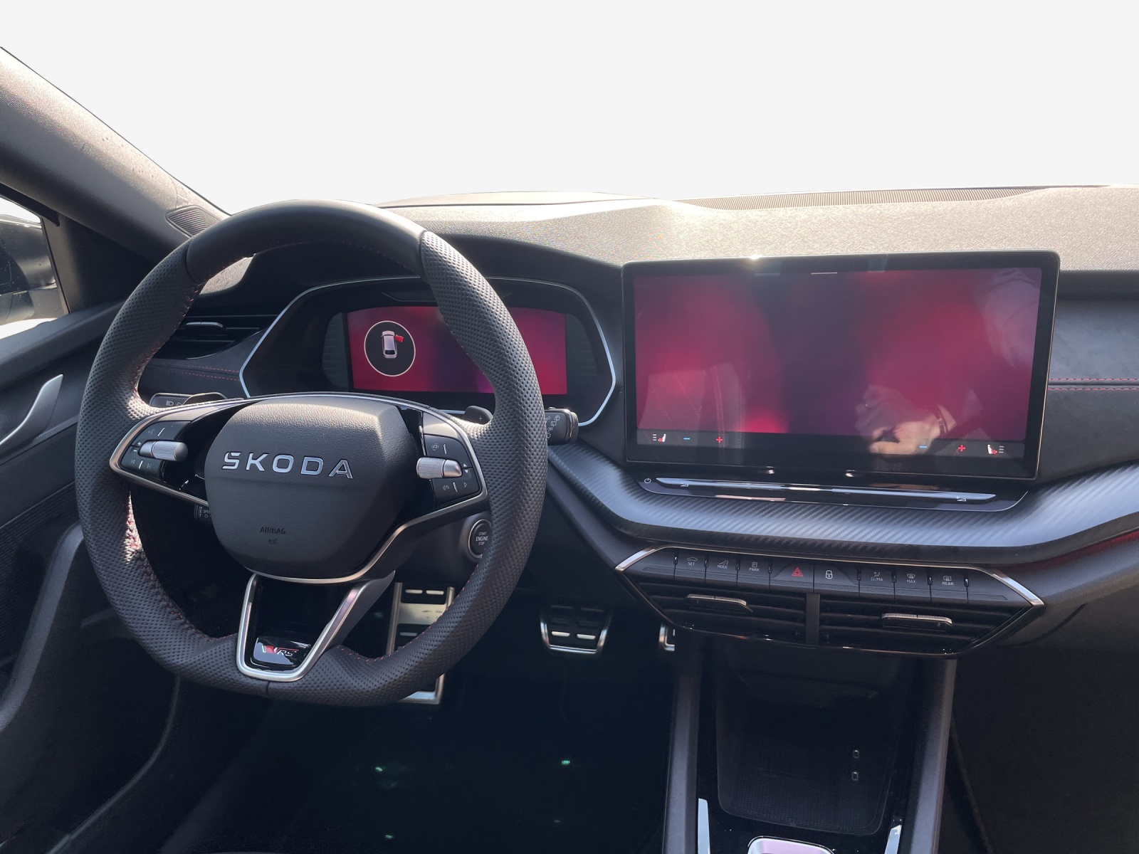 SKODA Octavia Combi 2.0 TSI DSG RS-image-10