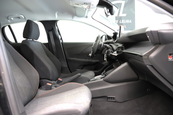 PEUGEOT 208 1.2 MHEV Style-image-8