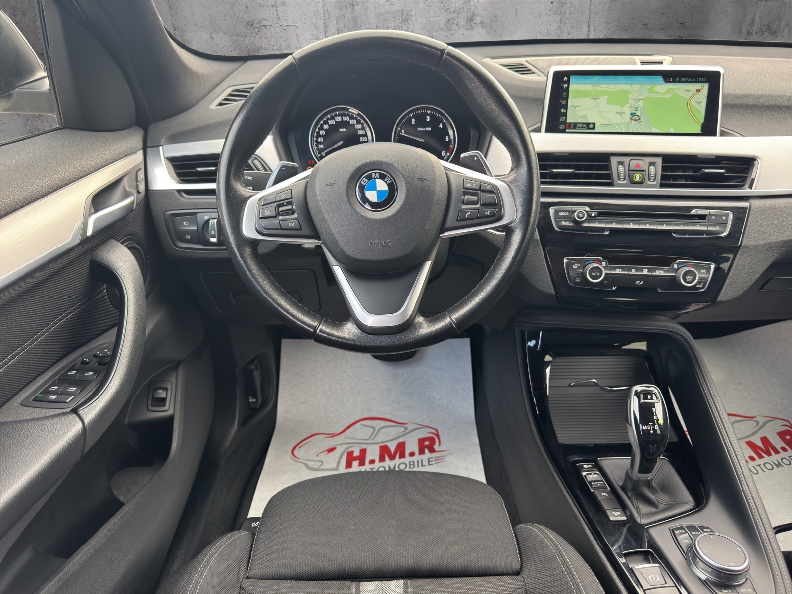 BMW X1 xDrive 18d Sport Line Steptronic-image-11