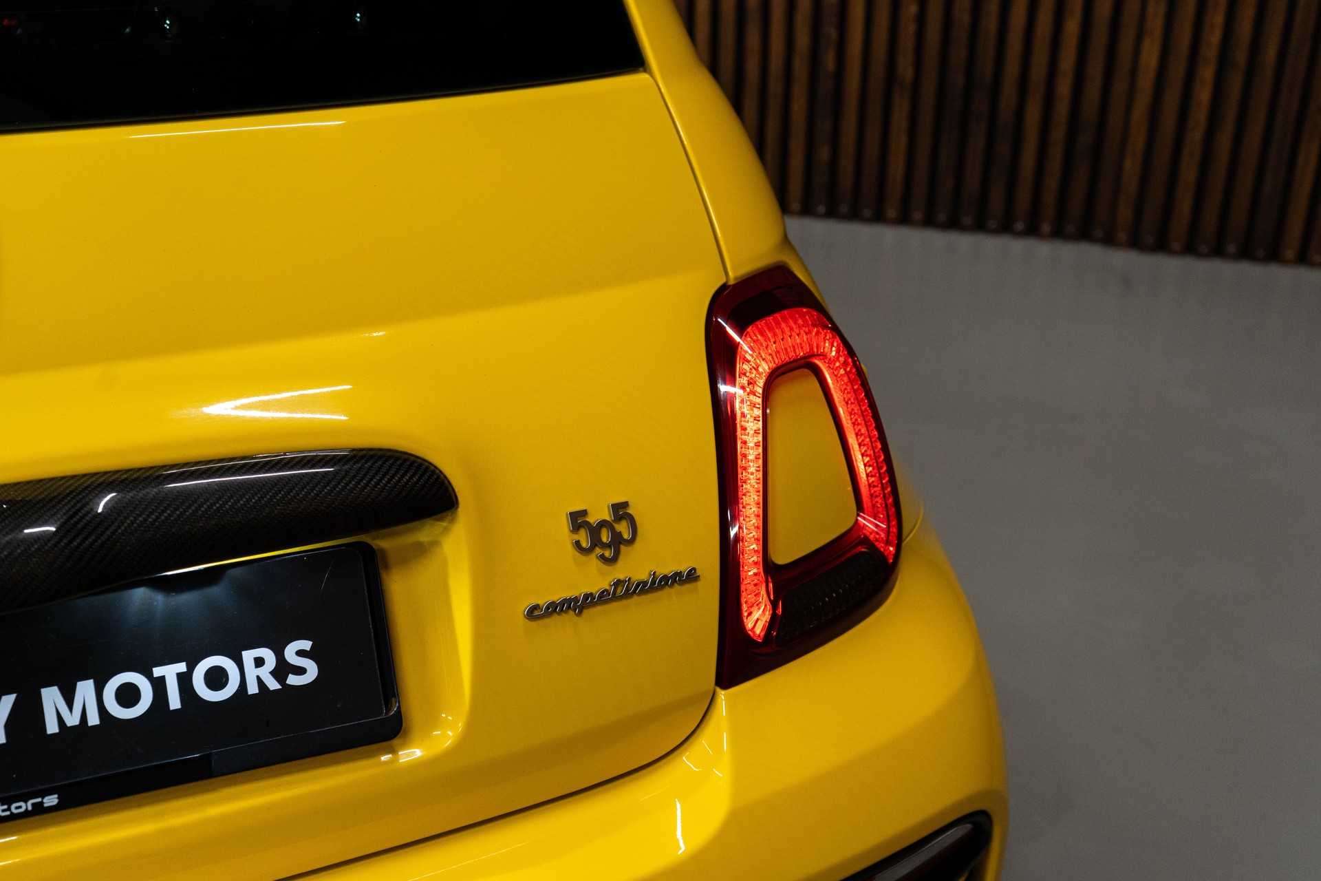 FIAT 595 1.4 16V Turbo Abarth Competition-image-14