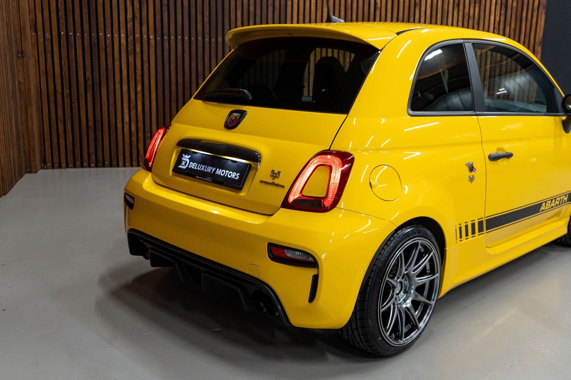FIAT 595 1.4 16V Turbo Abarth Competition-image-6