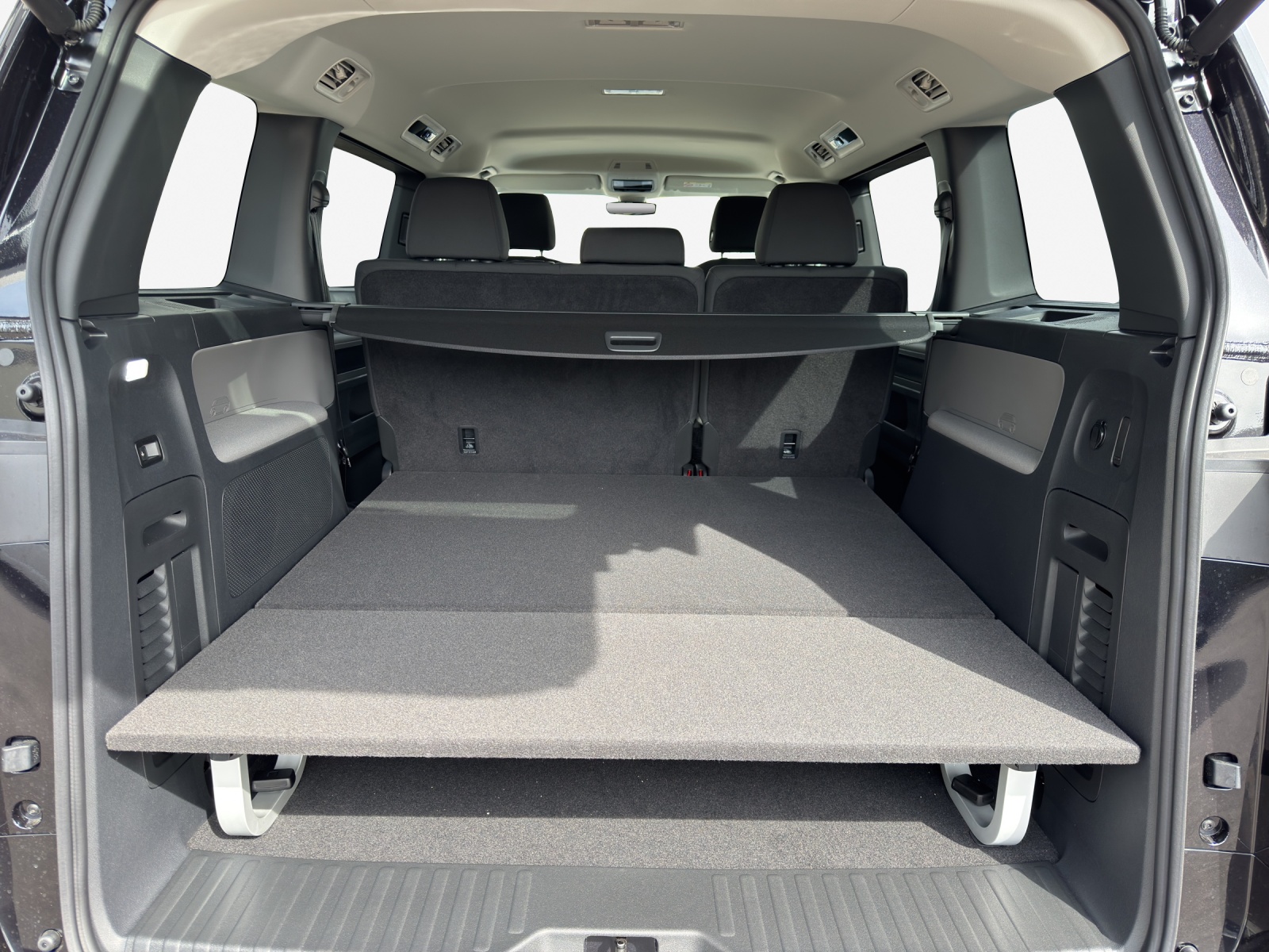 VW ID.Buzz LWB Pro-image-12