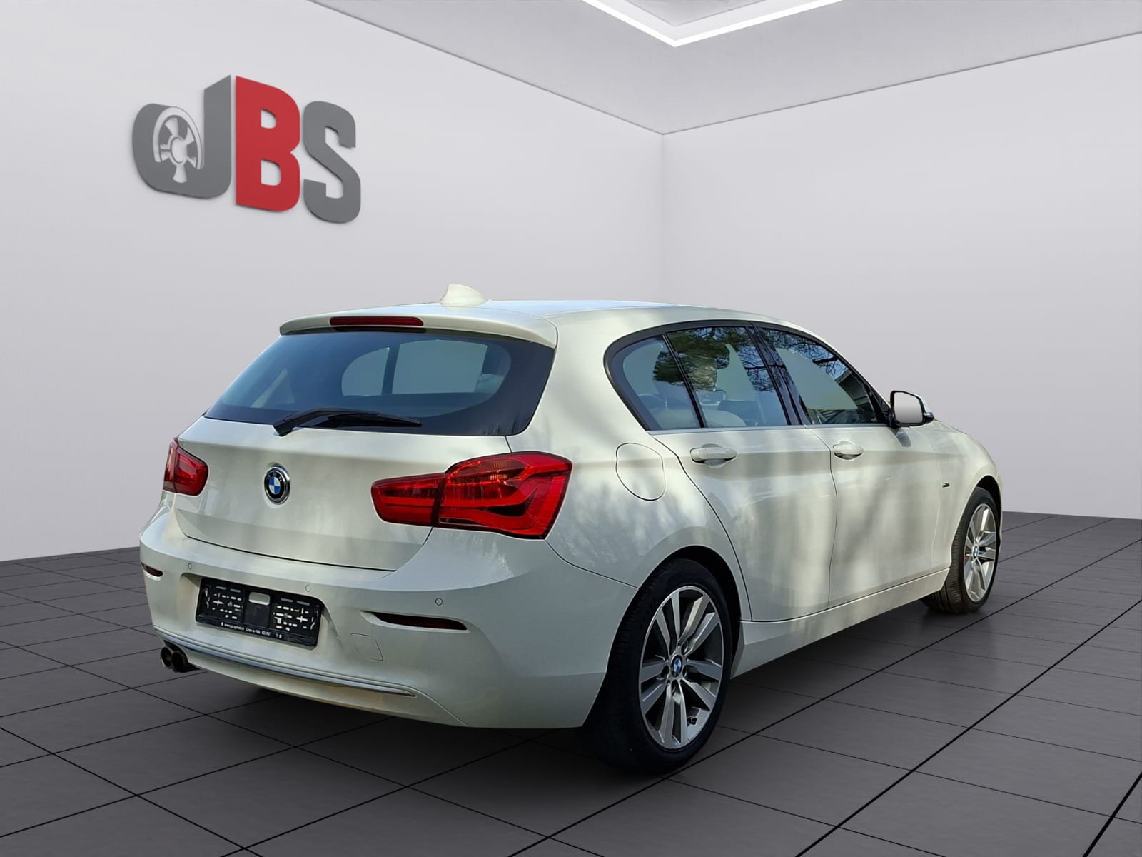 BMW 125i Urban Line Steptronic-image-7