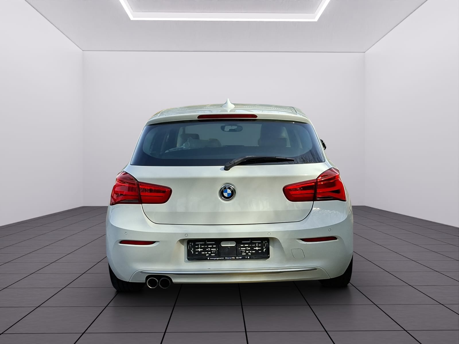 BMW 125i Urban Line Steptronic-image-6