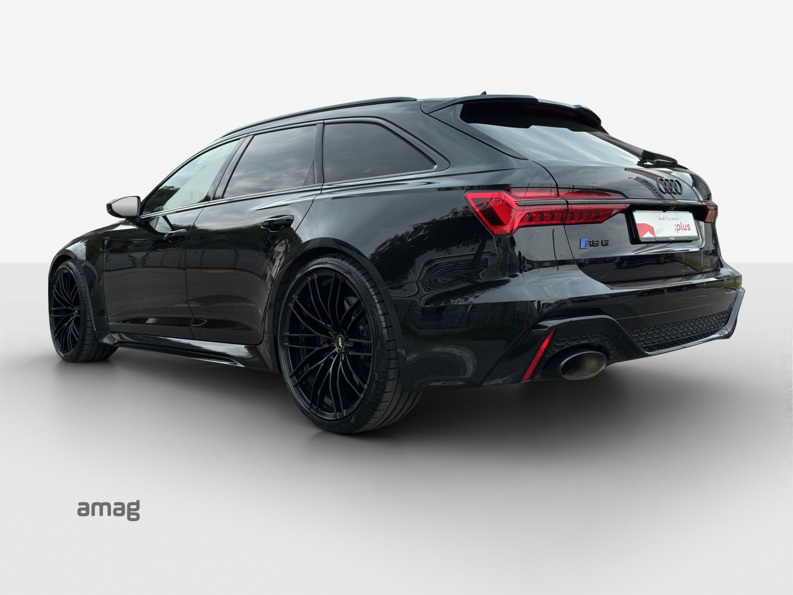 AUDI RS6 Avant 4.0 TFSI V8 quattro-image-2