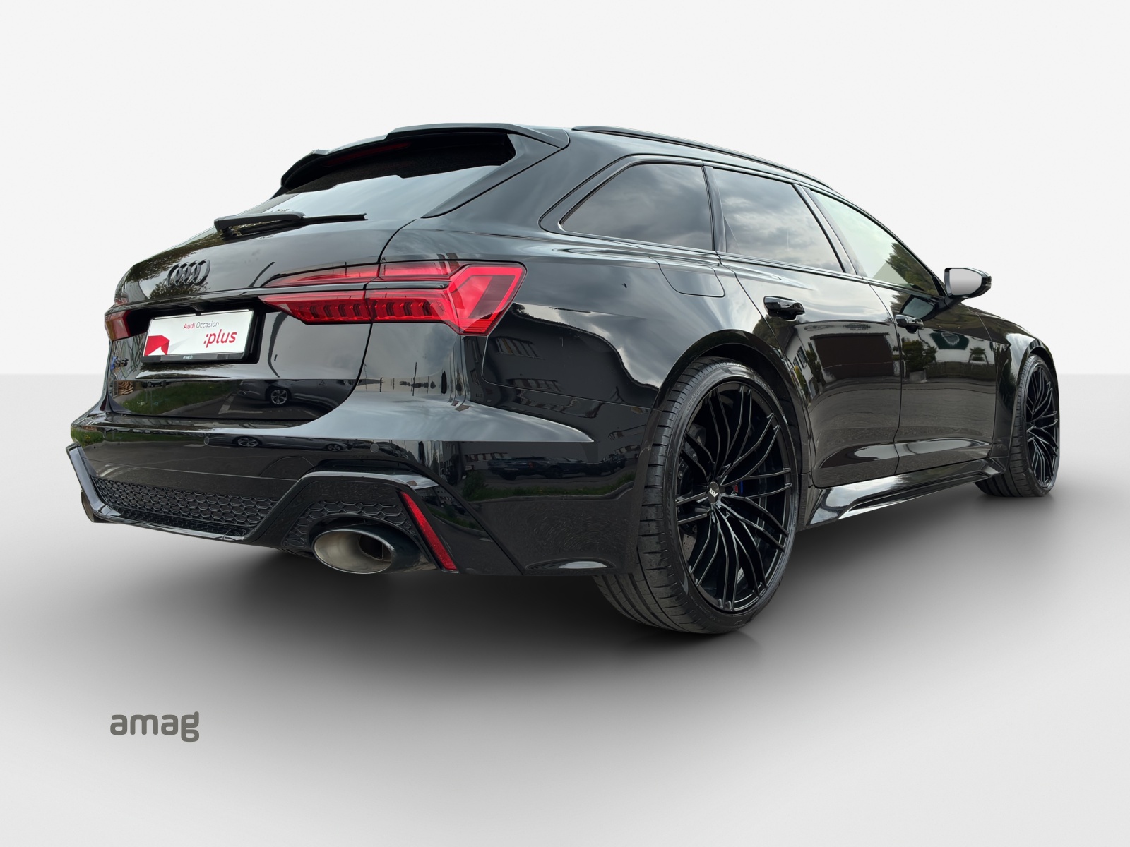AUDI RS6 Avant 4.0 TFSI V8 quattro-image-4