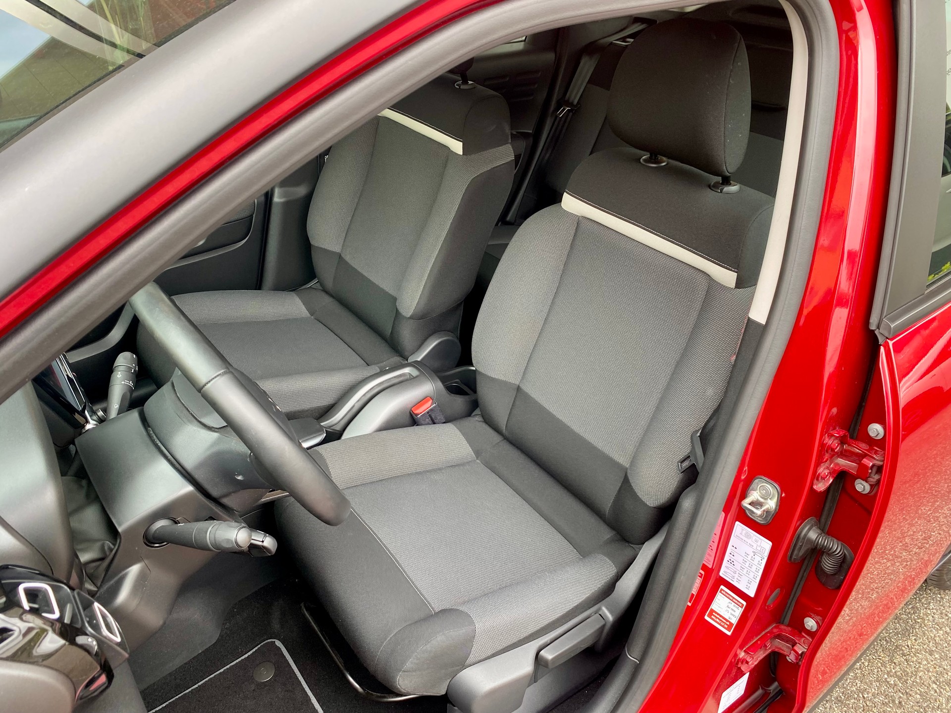 CITROEN C3 Aircross 1.2i PureTech Feel Pack EAT6-image-3