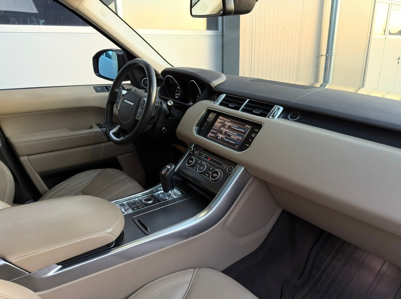 LAND ROVER Range Rover Sport 3.0 SDV6 HSE Dynamic Automatic-image-8