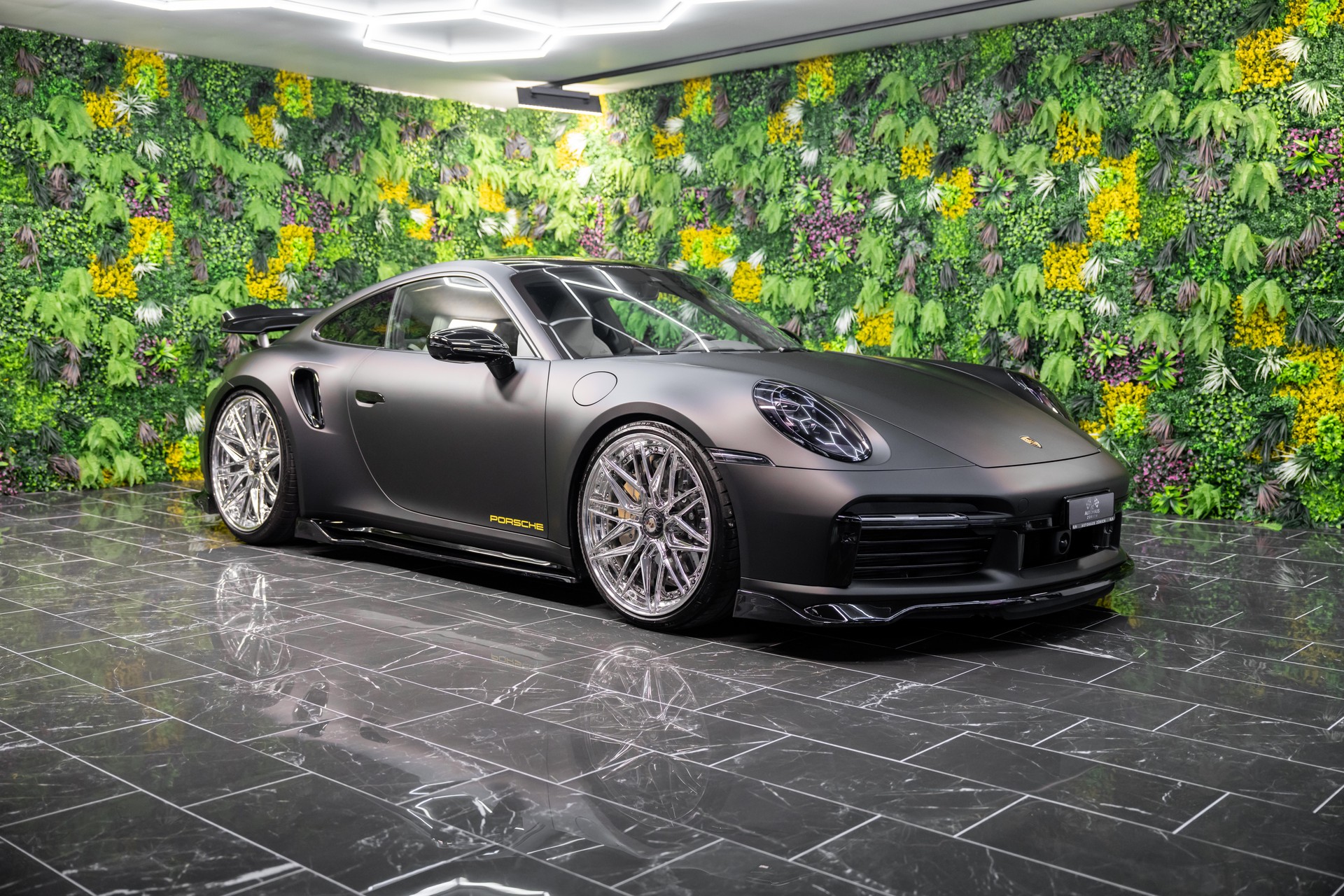 PORSCHE 911 Turbo S PDK