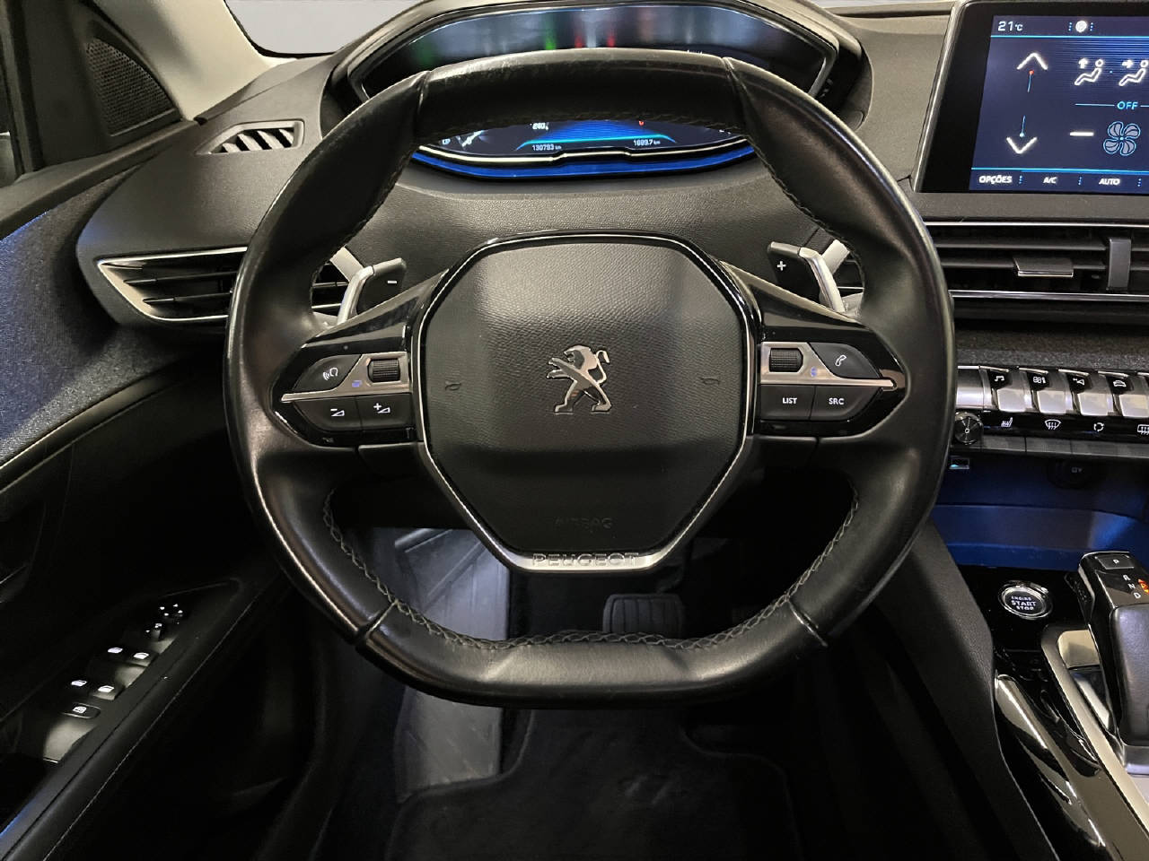 PEUGEOT 3008 1.2 Allure-image-6