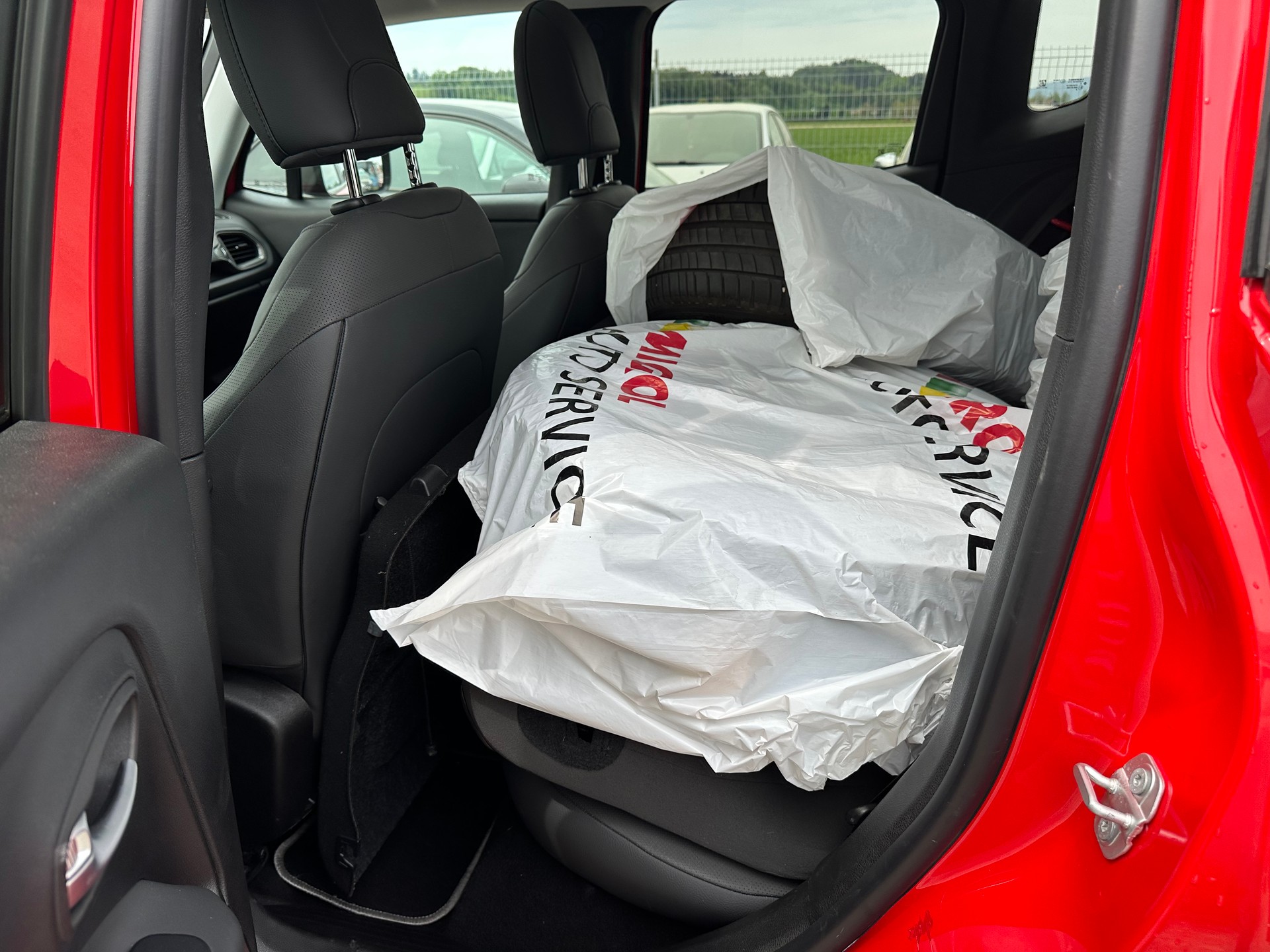 JEEP Renegade 1.3 GSE Turbo Limited-image-9