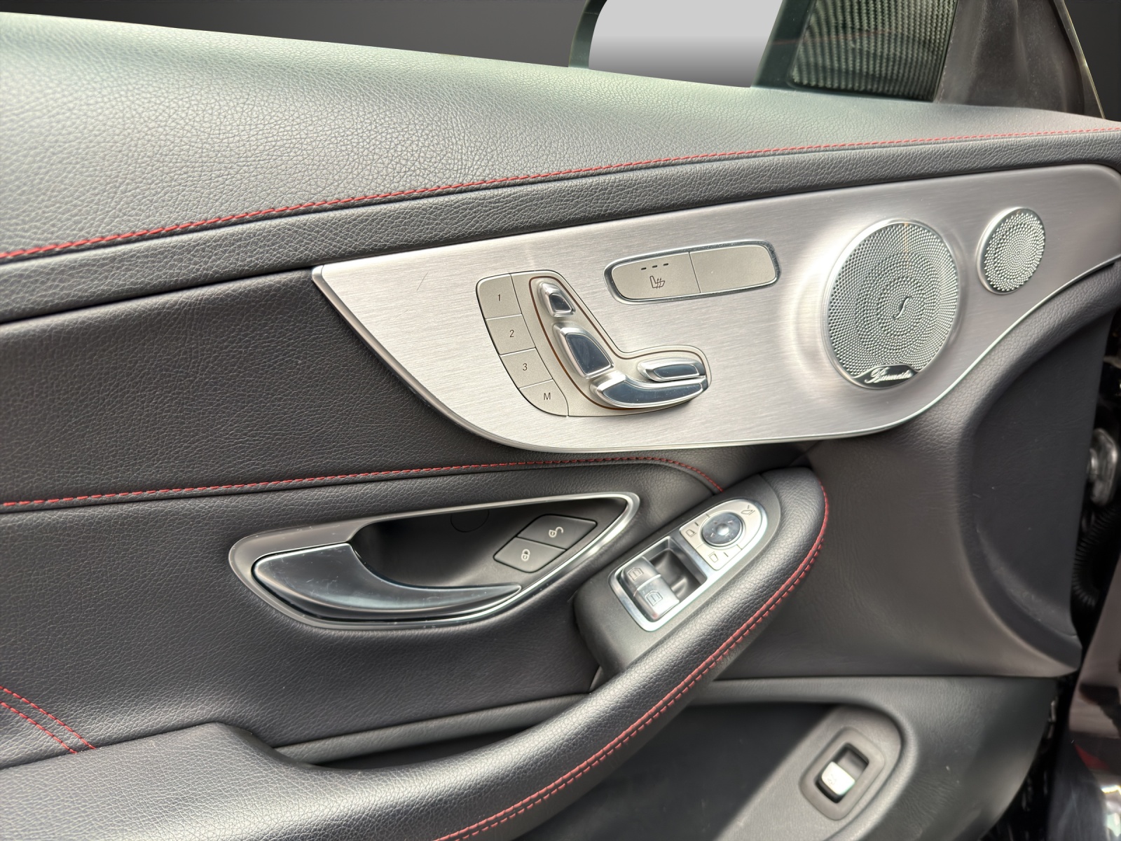 MERCEDES-BENZ C 43 AMG 4Matic-image-11