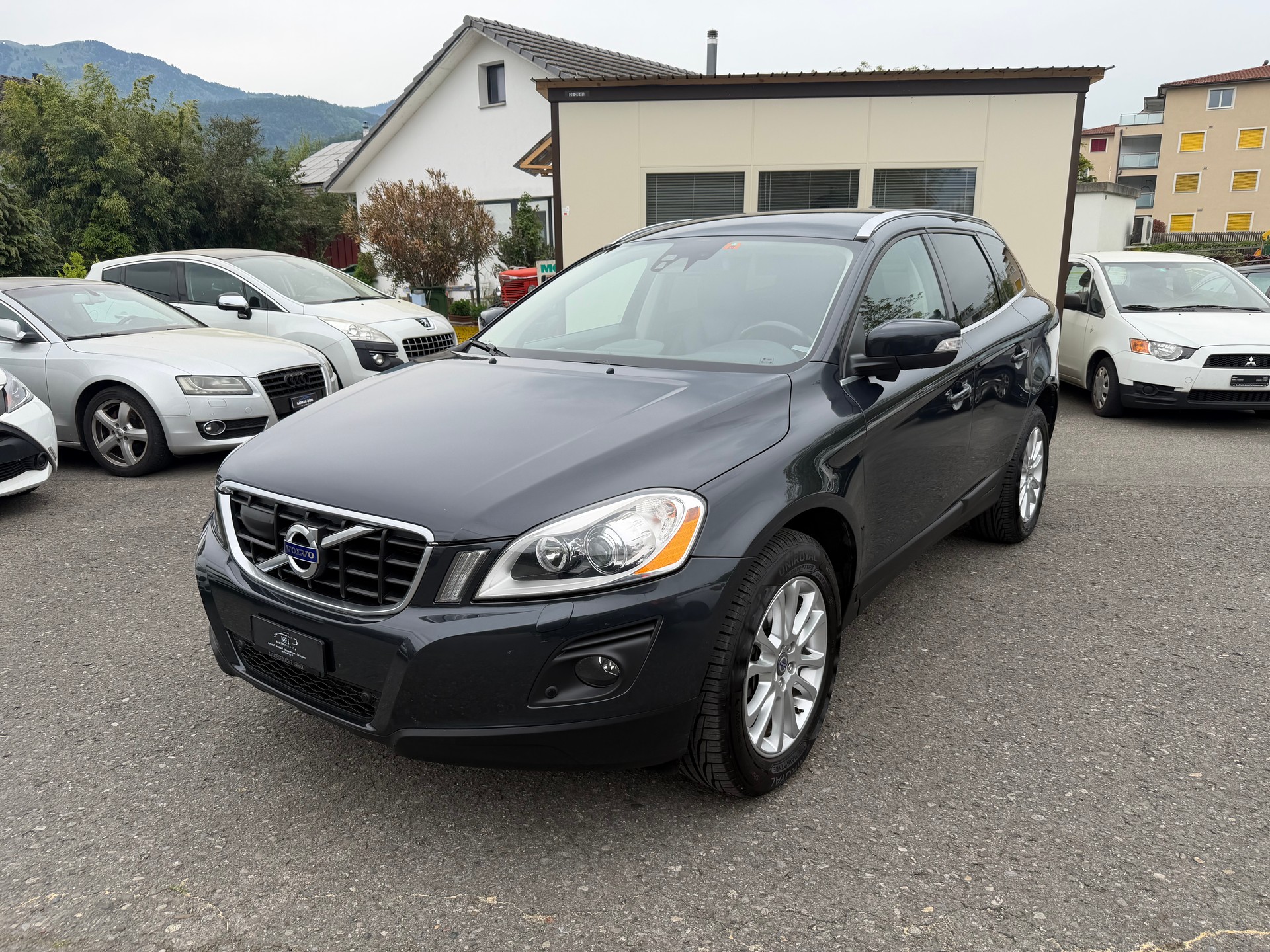 VOLVO XC60 D5 AWD Summum Geartronic-image-7