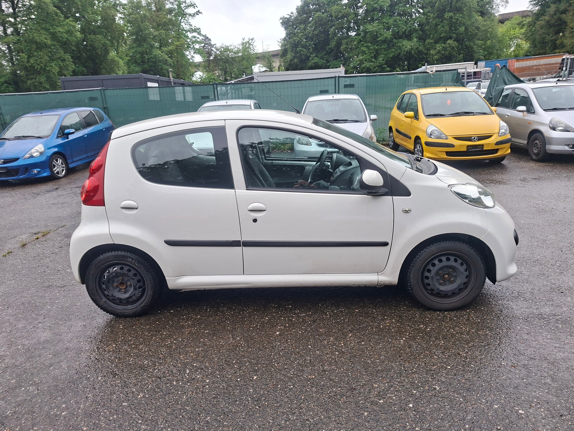 PEUGEOT 107 1.0 City Move 2-Tronic-image-4