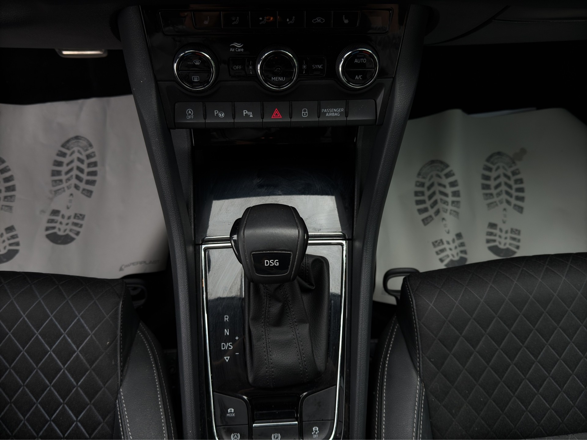 SKODA Karoq 1.5 TSI ACT Style DSG-image-10