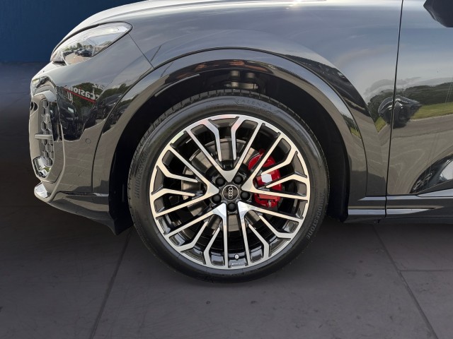 AUDI SQ5 TFSI quattro S-tronic-image-8