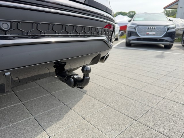 AUDI SQ5 TFSI quattro S-tronic-image-22