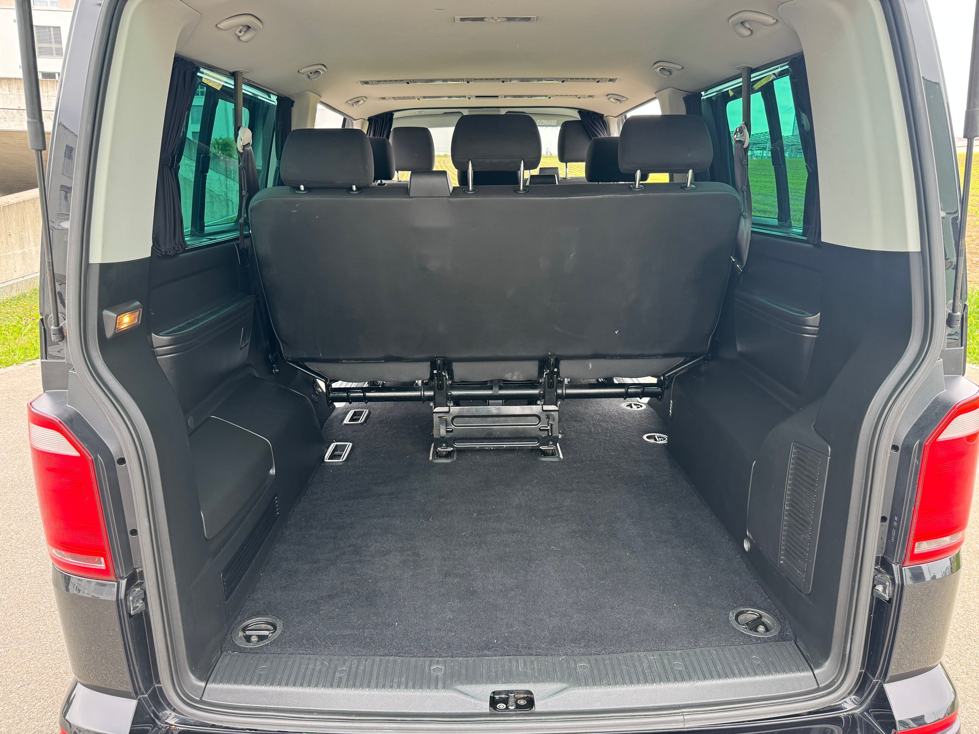 VW VW T6 2.0 TDI 4MOTION DSG (9) PLÄTZE-image-13