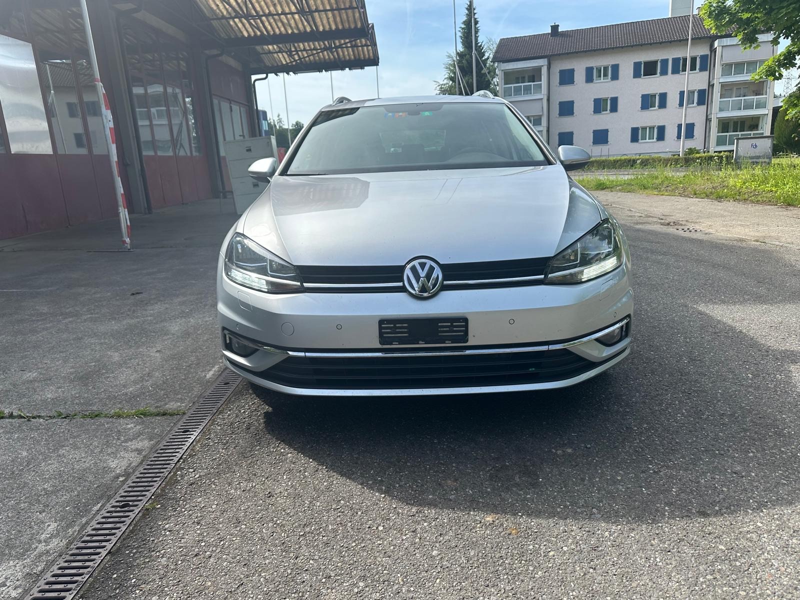 VW Golf Variant 2.0 TDI Comfortline DSG-image-0