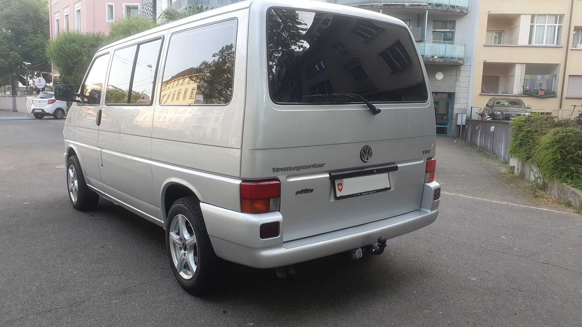 VW Transporter 2.5 TDI-image-2