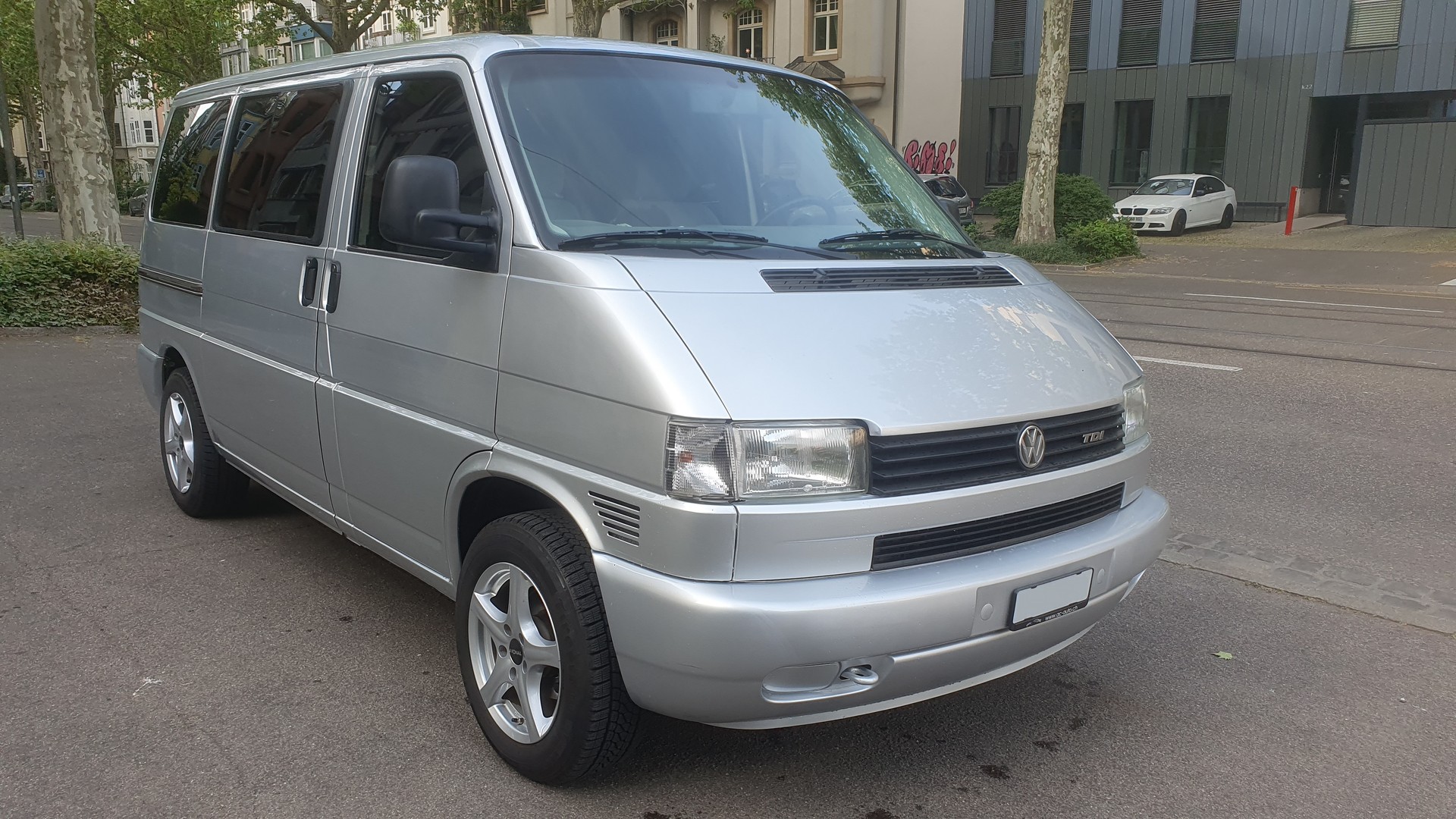 VW Transporter 2.5 TDI-image-1