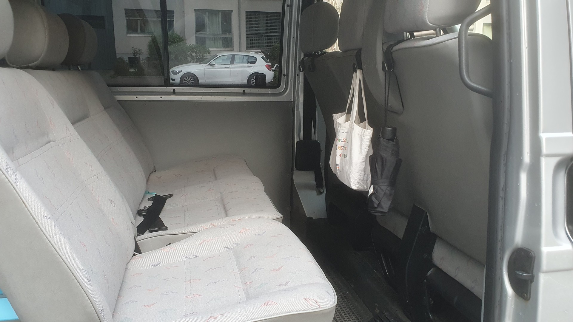 VW Transporter 2.5 TDI-image-5