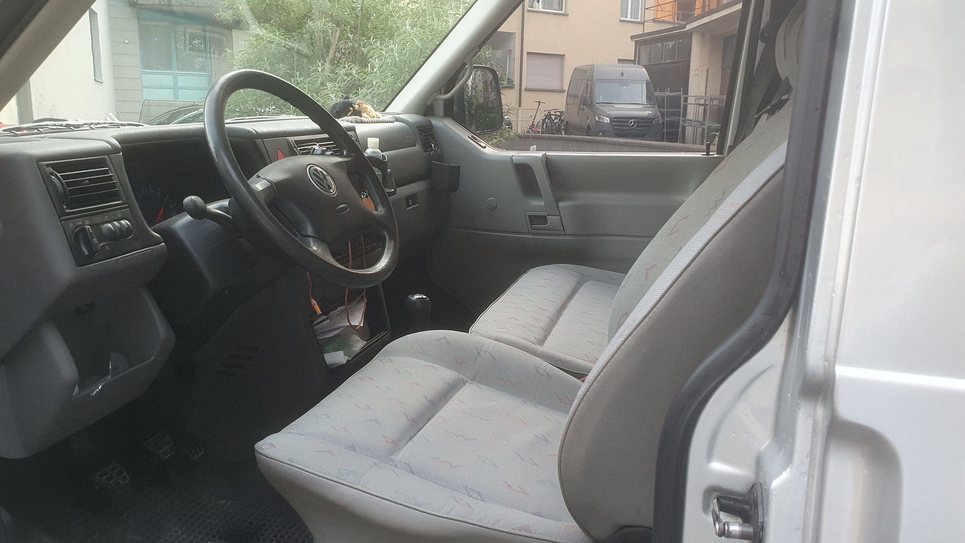 VW Transporter 2.5 TDI-image-3