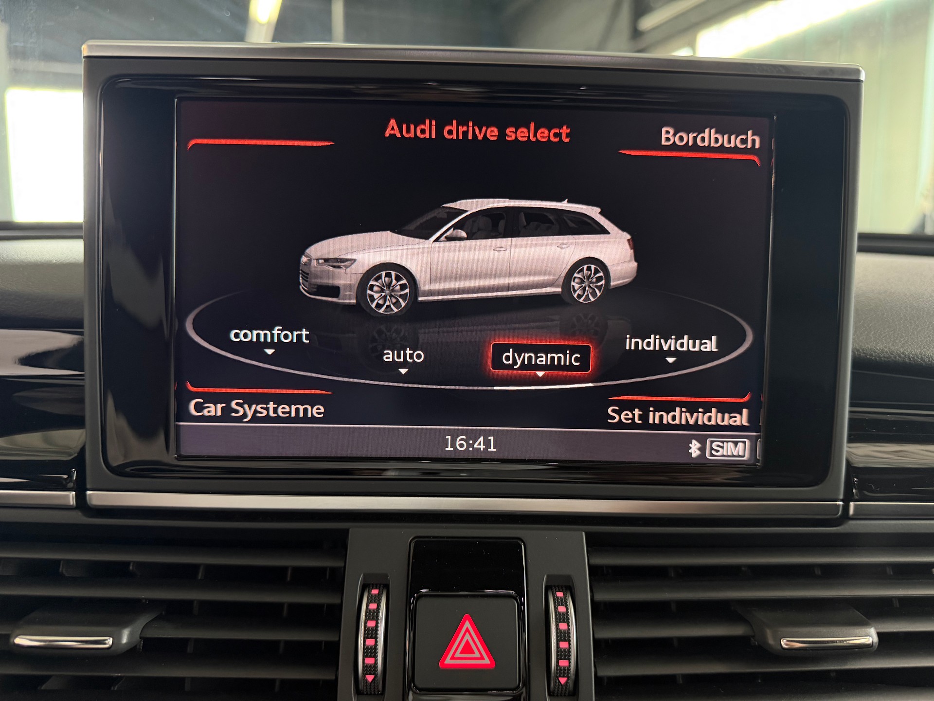 AUDI RS6 Avant 4.0 TFSI V8 performance quattro | Frisch MFK | Pano Dach | Dynamik-Paket-image-21